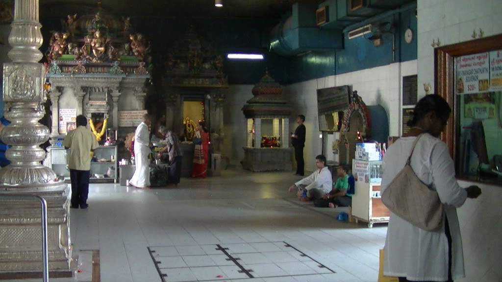ai322.photobucket.com_albums_nn423_gfrz_Indonesia_Singapura_PIC_0563.jpg