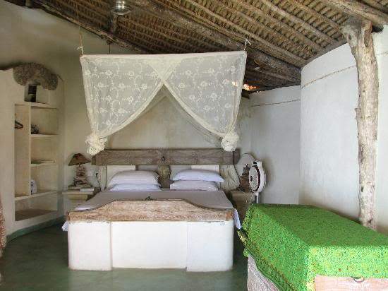 ai322.photobucket.com_albums_nn423_gfrz_Indonesia_the_temple_lodge_view_from_the_room_entrance.jpg