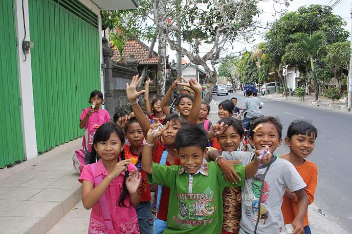 ai322.photobucket.com_albums_nn423_gfrz_Indonesia_TL_IMG_3696.jpg