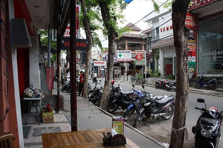 ai322.photobucket.com_albums_nn423_gfrz_Indonesia_TL_IMG_3773.jpg