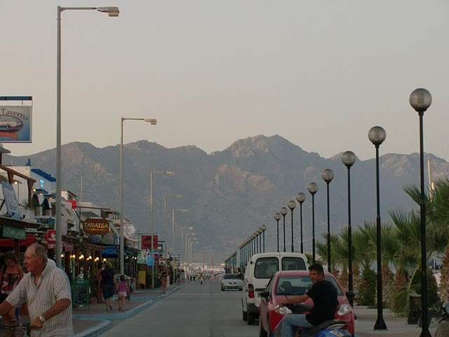 ai322.photobucket.com_albums_nn423_gfrz_Kos_HPIM1943.jpg