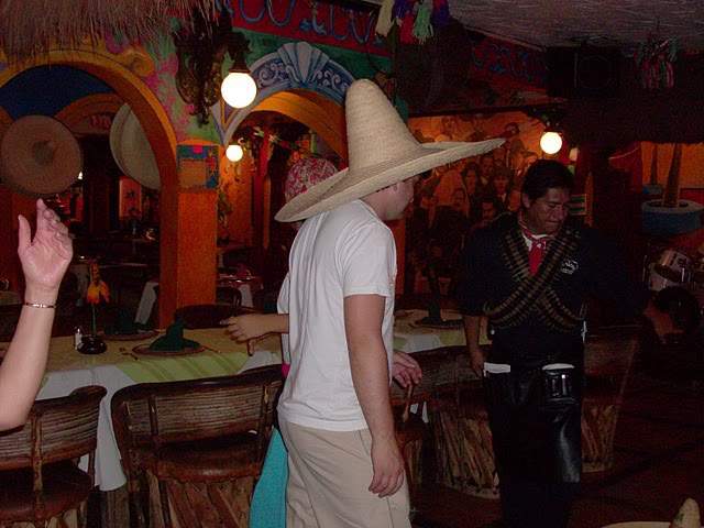 ai322.photobucket.com_albums_nn423_gfrz_Mexico_mexico442.jpg