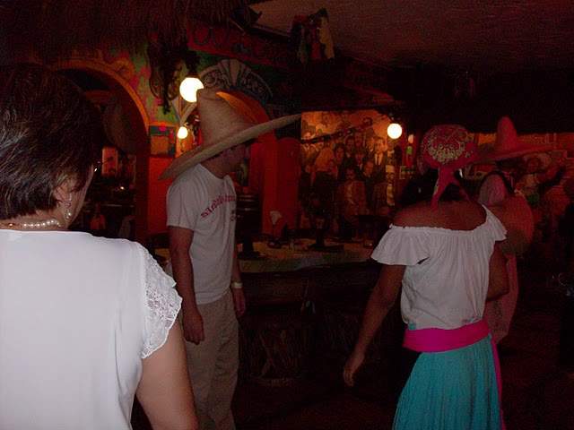 ai322.photobucket.com_albums_nn423_gfrz_Mexico_mexico444.jpg