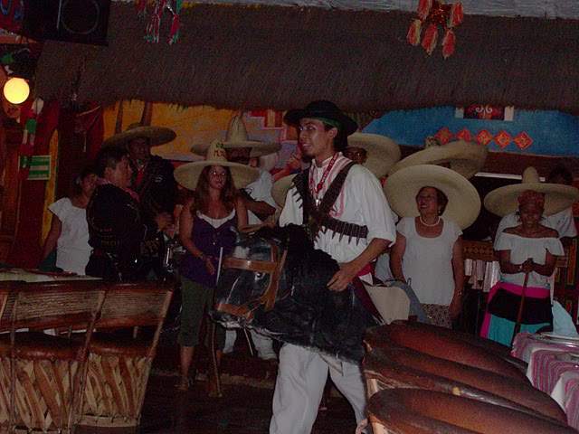 ai322.photobucket.com_albums_nn423_gfrz_Mexico_mexico450.jpg