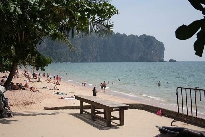 ai322.photobucket.com_albums_nn423_gfrz_Tailandia_Ao_20Nang_IMG_1262.jpg
