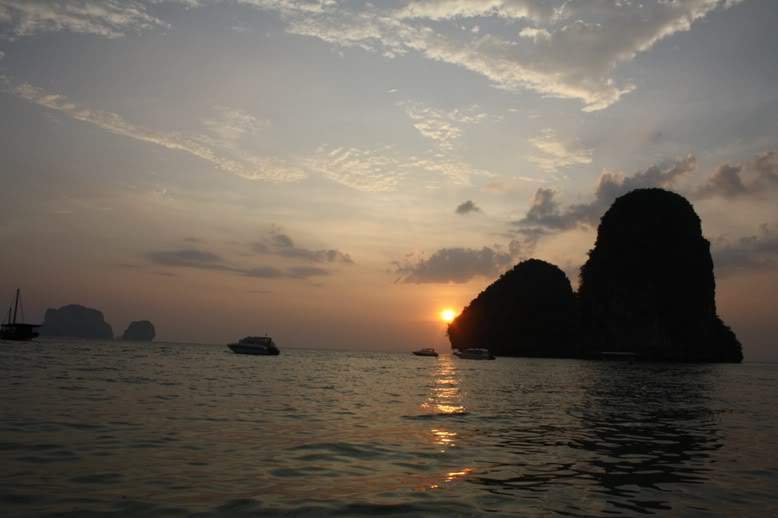ai322.photobucket.com_albums_nn423_gfrz_Tailandia_Railay_IMG_1503.jpg