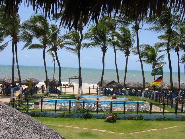 ai362.photobucket.com_albums_oo68_isimar09_cumbuco_1.jpg