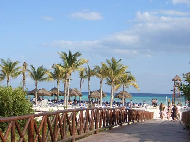 ai365.photobucket.com_albums_oo91_LilianaPinheiro_CIMG0031.jpg