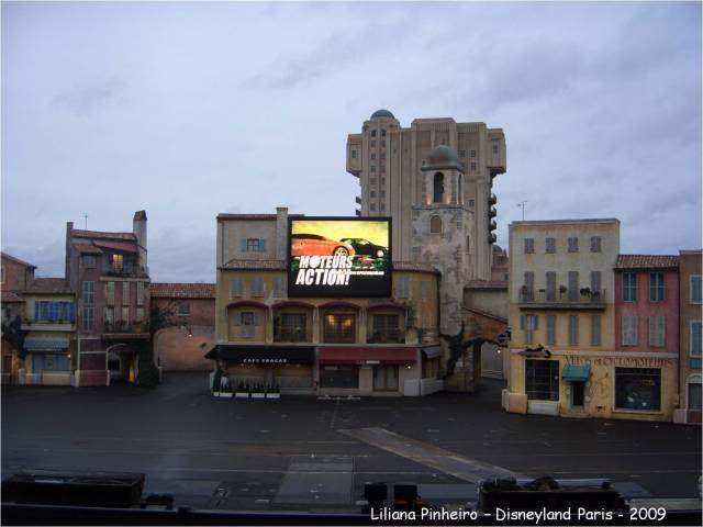 ai365.photobucket.com_albums_oo91_LilianaPinheiro_Disneyland_20Paris_202009_Disney200960.jpg