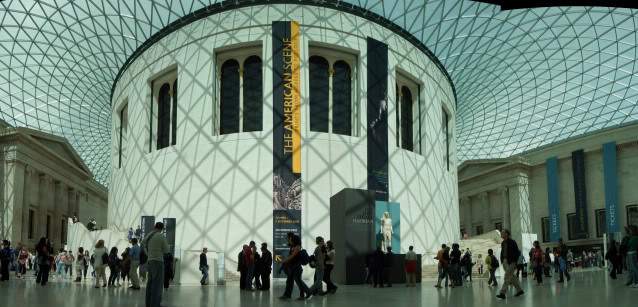 ai365.photobucket.com_albums_oo91_LilianaPinheiro_London_20City_20__202008_BritishMuseum.jpg