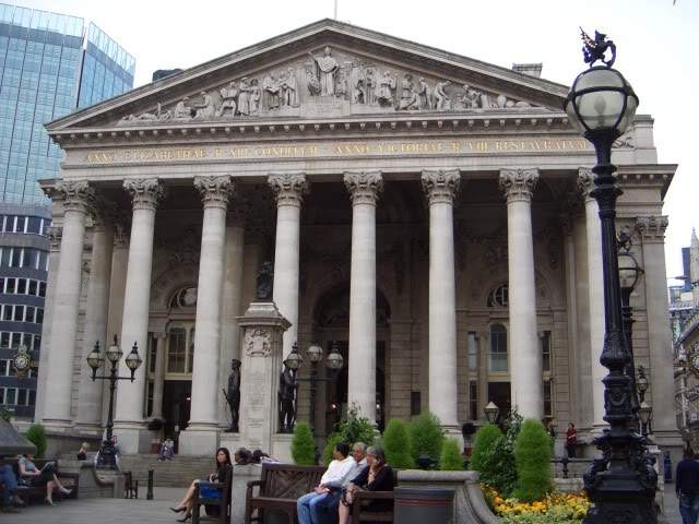 ai365.photobucket.com_albums_oo91_LilianaPinheiro_London_20City_20__202008_CIMG0167.jpg