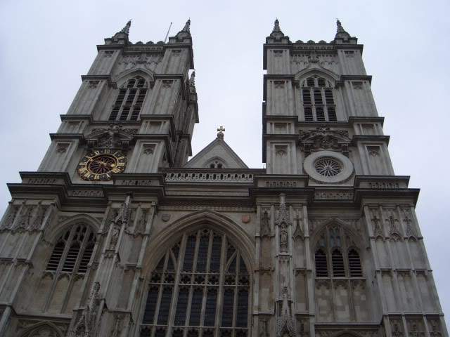 ai365.photobucket.com_albums_oo91_LilianaPinheiro_London_20City_20__202008_CIMG0177_1.jpg