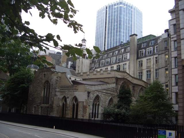 ai365.photobucket.com_albums_oo91_LilianaPinheiro_London_20City_20__202008_CIMG0191.jpg