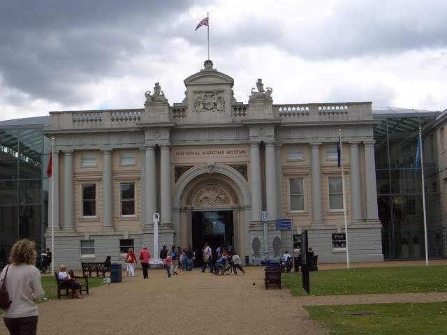ai365.photobucket.com_albums_oo91_LilianaPinheiro_London_20City_20__202008_CIMG0191_2.jpg