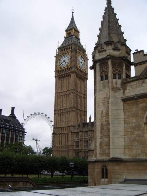 ai365.photobucket.com_albums_oo91_LilianaPinheiro_London_20City_20__202008_CIMG0193.jpg