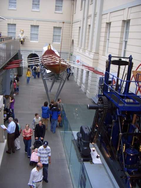 ai365.photobucket.com_albums_oo91_LilianaPinheiro_London_20City_20__202008_CIMG0201_1.jpg
