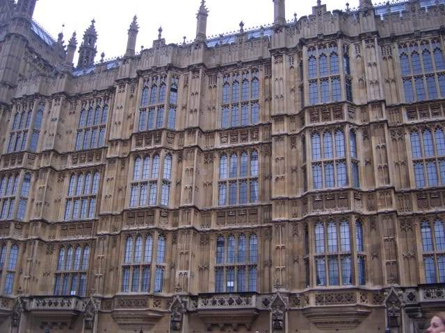 ai365.photobucket.com_albums_oo91_LilianaPinheiro_London_20City_20__202008_CIMG0206.jpg