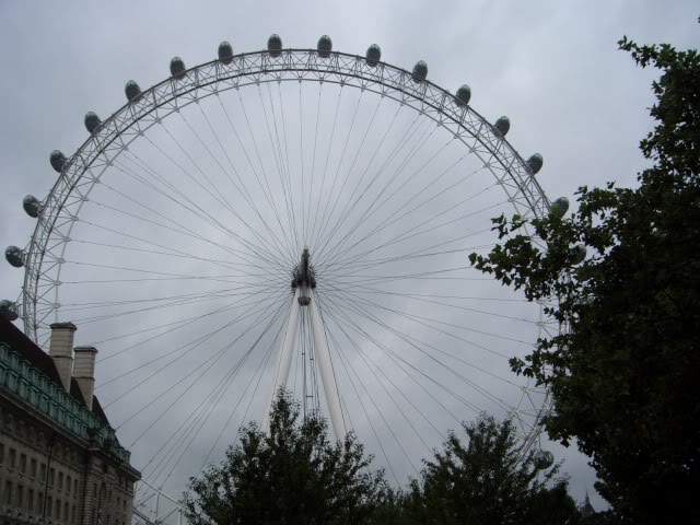 ai365.photobucket.com_albums_oo91_LilianaPinheiro_London_20City_20__202008_CIMG0257.jpg