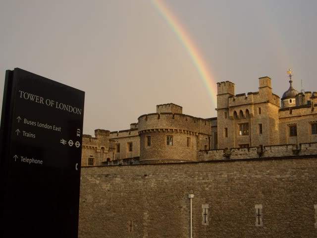 ai365.photobucket.com_albums_oo91_LilianaPinheiro_London_20City_20__202008_CIMG0351.jpg