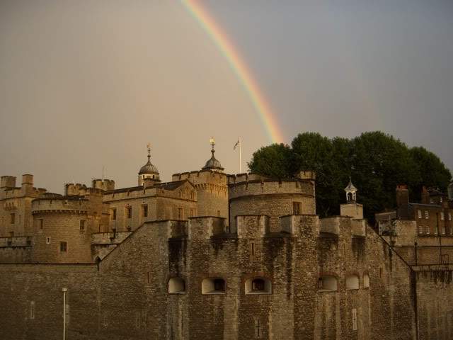 ai365.photobucket.com_albums_oo91_LilianaPinheiro_London_20City_20__202008_CIMG0353.jpg