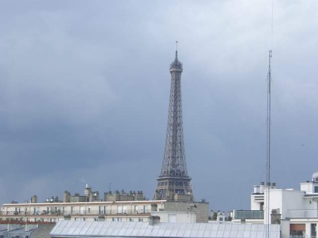 ai365.photobucket.com_albums_oo91_LilianaPinheiro_Paris_CIMG0004.jpg