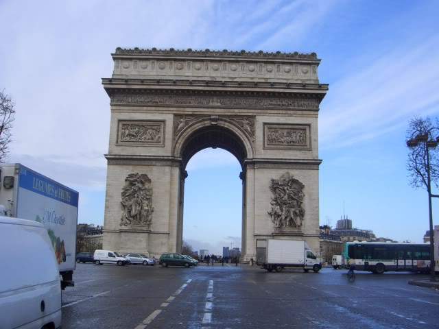 ai365.photobucket.com_albums_oo91_LilianaPinheiro_Paris_CIMG0026.jpg
