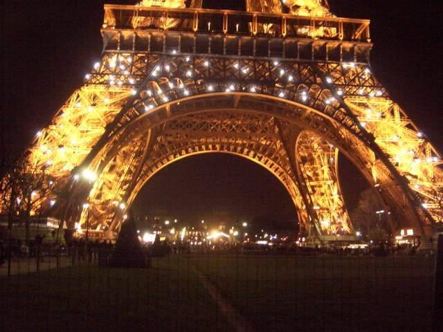 ai365.photobucket.com_albums_oo91_LilianaPinheiro_Paris_CIMG0032_1.jpg