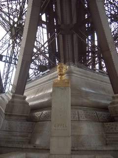 ai365.photobucket.com_albums_oo91_LilianaPinheiro_Paris_CIMG0034.jpg