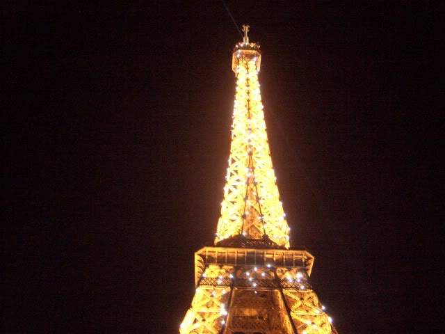 ai365.photobucket.com_albums_oo91_LilianaPinheiro_Paris_CIMG0034_1.jpg