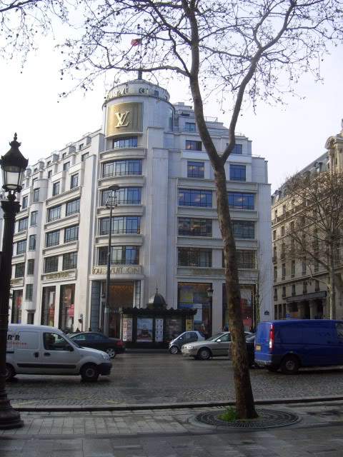 ai365.photobucket.com_albums_oo91_LilianaPinheiro_Paris_CIMG0037_1.jpg
