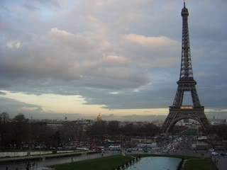 ai365.photobucket.com_albums_oo91_LilianaPinheiro_Paris_CIMG0058.jpg
