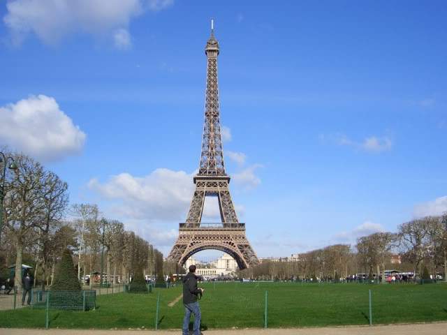 ai365.photobucket.com_albums_oo91_LilianaPinheiro_Paris_CIMG0095.jpg