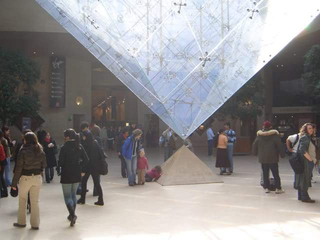 ai365.photobucket.com_albums_oo91_LilianaPinheiro_Paris_CIMG0312.jpg