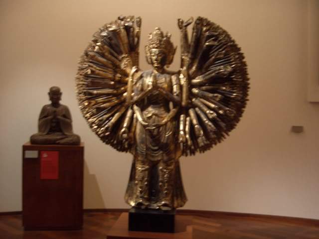 ai365.photobucket.com_albums_oo91_LilianaPinheiro_Paris_CIMG0370.jpg