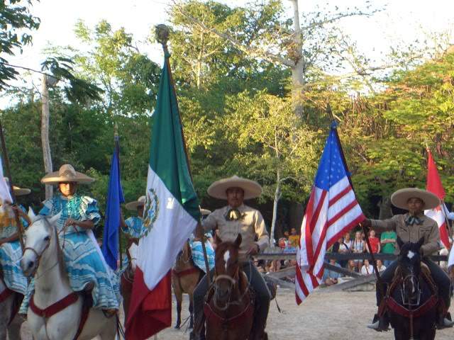 ai365.photobucket.com_albums_oo91_LilianaPinheiro_Xcaret_CIMG0377_Cpia.jpg