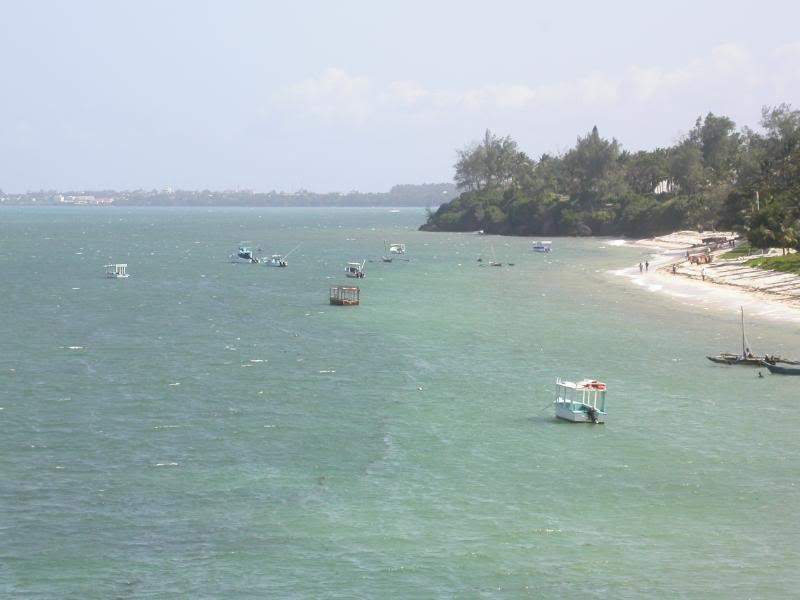ai43.photobucket.com_albums_e382_nunovasques_Kenya_DSCN0137.jpg