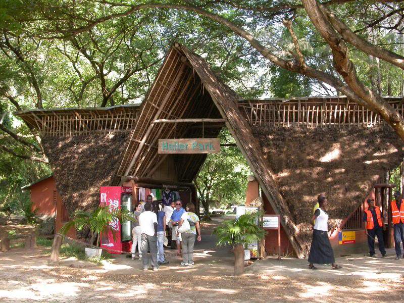 ai43.photobucket.com_albums_e382_nunovasques_Kenya_DSCN0506.jpg
