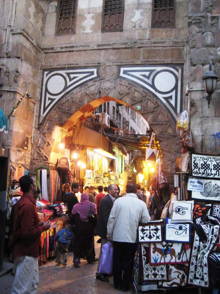 ai442.photobucket.com_albums_qq148_Skanck_photos_Egipto_20Magico_202008_Bazar_Khalili.jpg