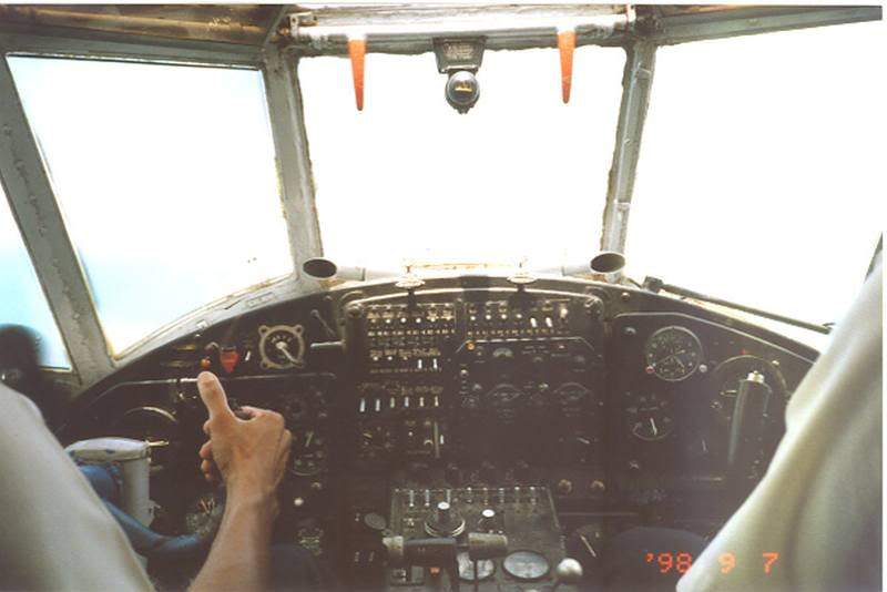 ai49.photobucket.com_albums_f282_elisabetemelo_avioneta1.jpg