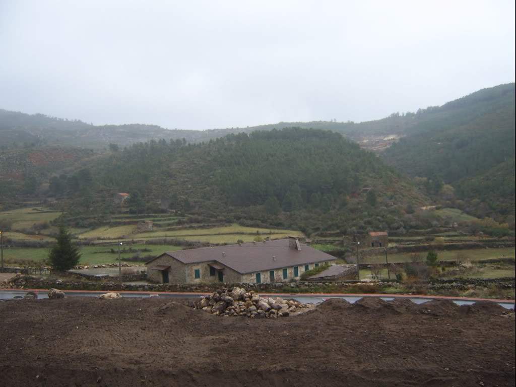 ai498.photobucket.com_albums_rr348_liliana3695_Serra_20da_20Estrela_202008_SV502721.jpg