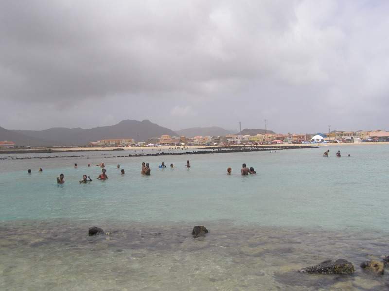 ai562.photobucket.com_albums_ss62_voleiboy_P8150017.jpg