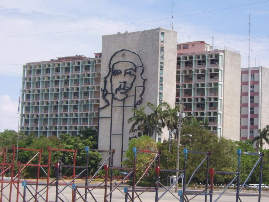 ai570.photobucket.com_albums_ss141_raqcout_cuba04_09188.jpg
