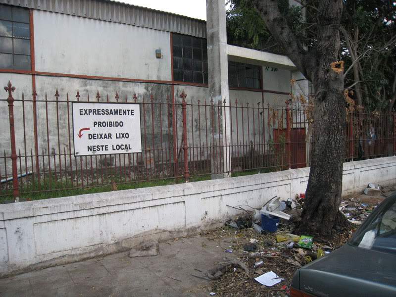 ai570.photobucket.com_albums_ss145_zibbleme_mocambique_IMG_1453.jpg