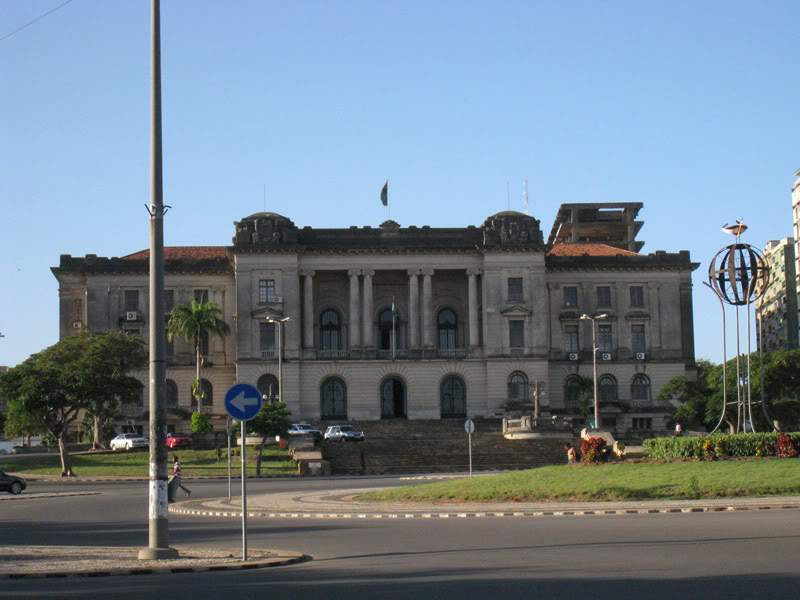 ai570.photobucket.com_albums_ss145_zibbleme_mocambique_IMG_1476.jpg