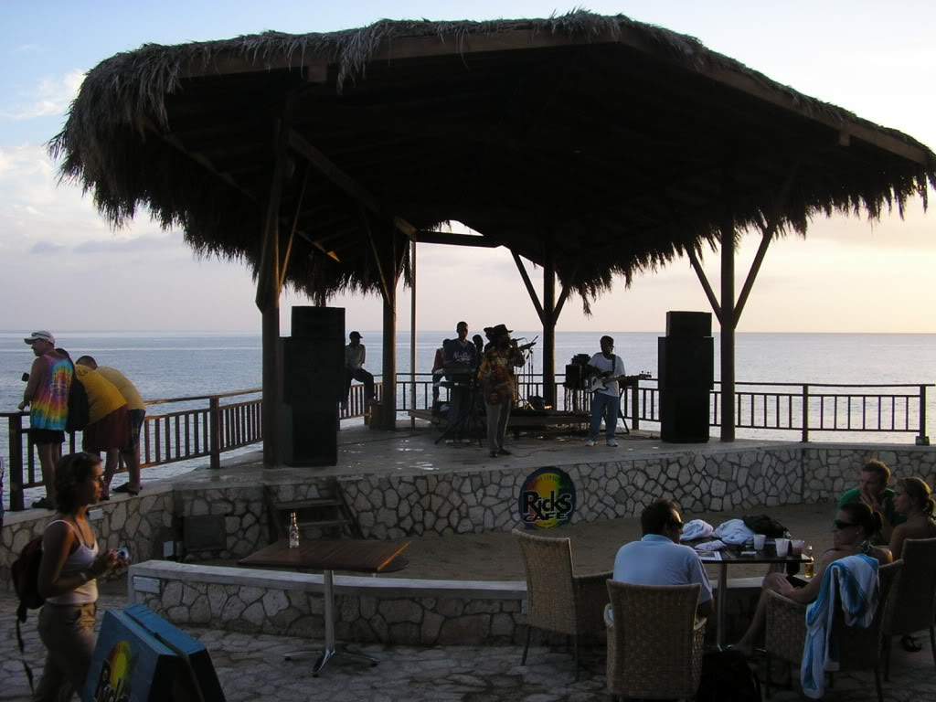 ai593.photobucket.com_albums_tt11_maricarv_P8263432.jpg