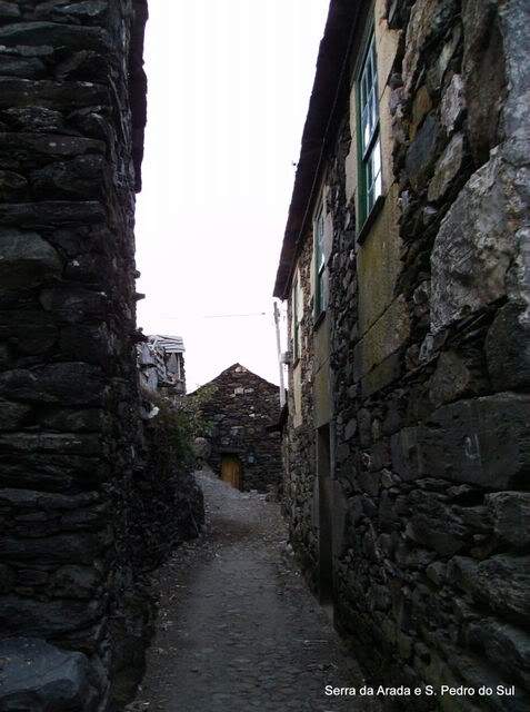 ai609.photobucket.com_albums_tt175_tininha05_SerradaFreitaMontemuroeDouro09117.jpg