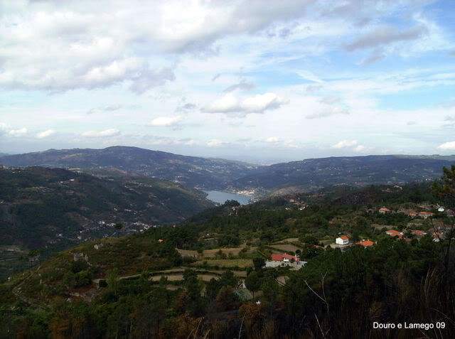 ai609.photobucket.com_albums_tt175_tininha05_SerradaFreitaMontemuroeDouro0916_2.jpg