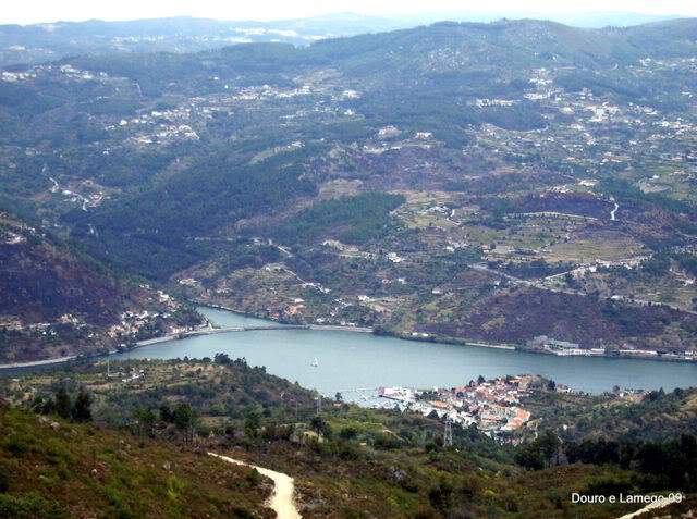 ai609.photobucket.com_albums_tt175_tininha05_SerradaFreitaMontemuroeDouro09197.jpg