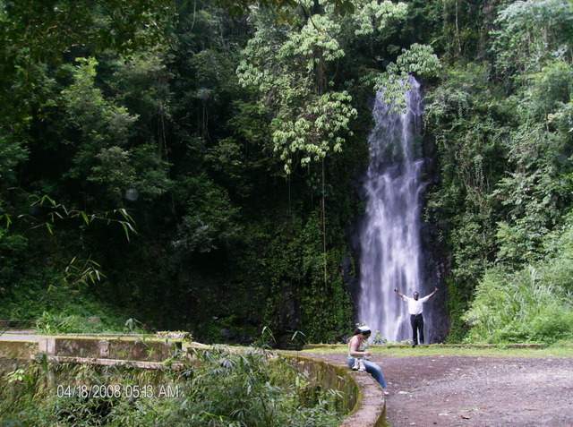 ai609.photobucket.com_albums_tt175_tininha05_STom074.jpg
