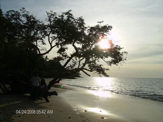 ai609.photobucket.com_albums_tt175_tininha05_STom116.jpg